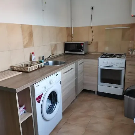 Ap. Near Thermal Bath * Pápa