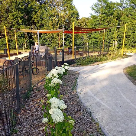 Ap. Near Thermal Bath